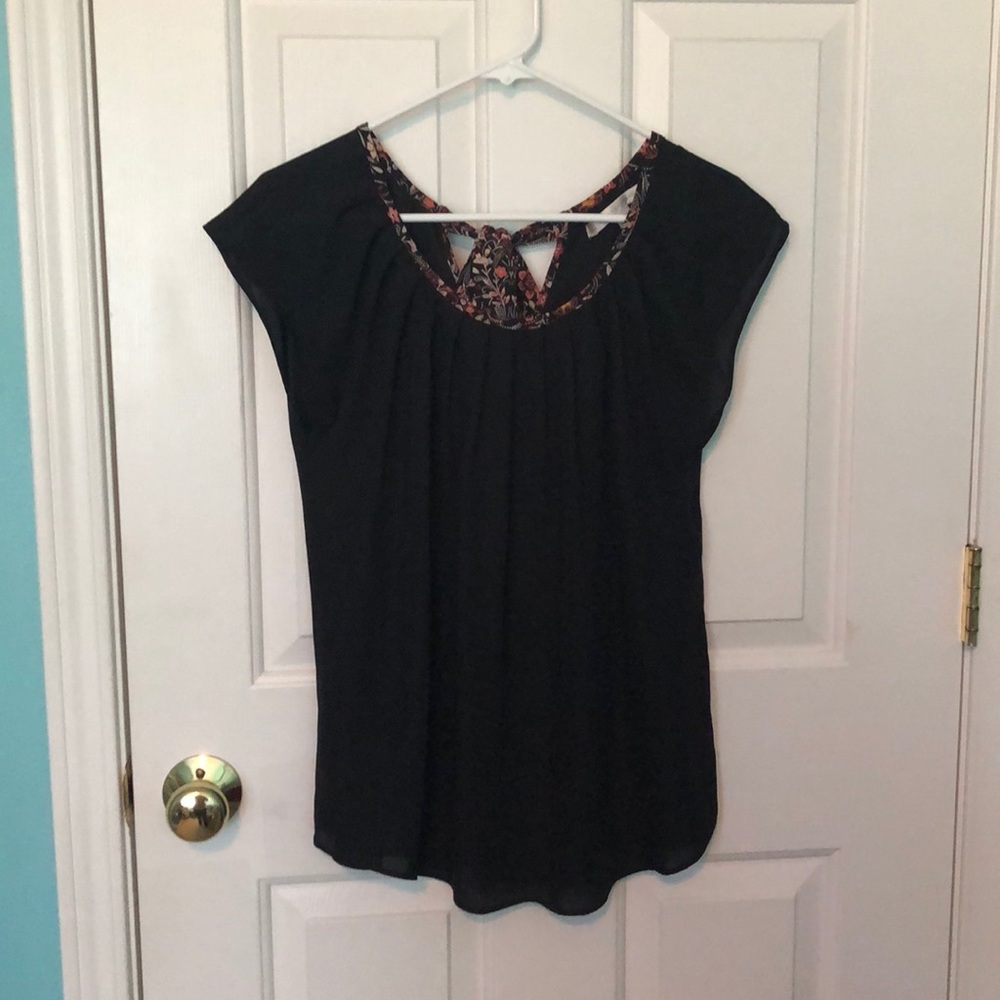 Lauren Conrad pleated shell blouse